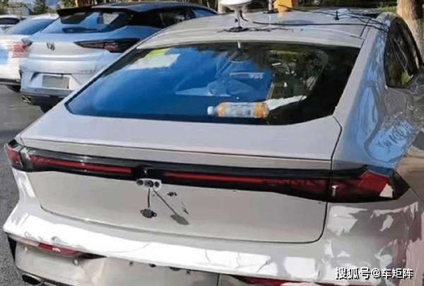 国产车能收放尾翼吗视频,国产汽车性能提升新篇章 第3张 国产车能收放尾翼吗视频,国产汽车性能提升新篇章 第3张